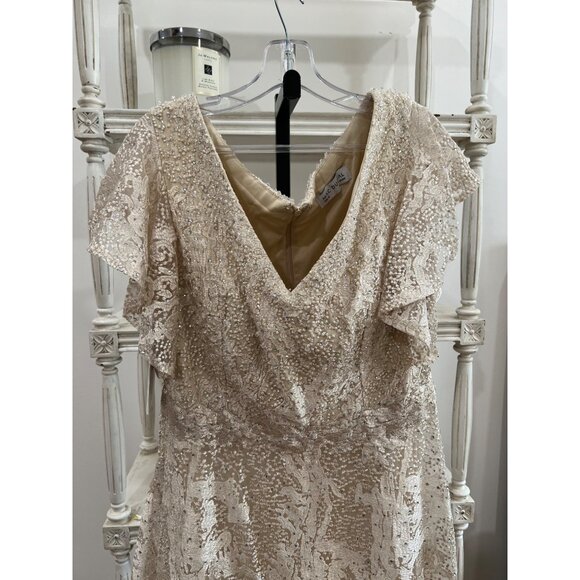 Mac Duggal 20310 Beige Embellished Butterfly Sleeve A-Line Gown Size 18 - Picture 5 of 9